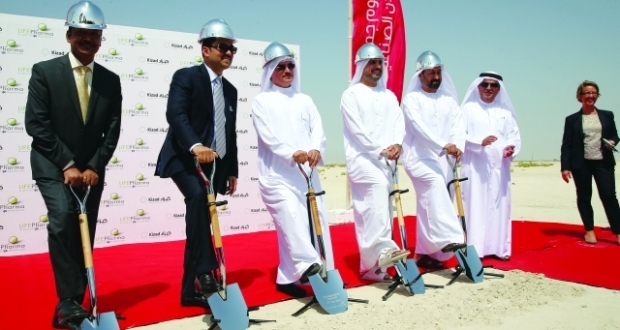 أول مصنع لأدوية السرطان في أبوظبي وضع حجر الأساس في «كيزاد» وطرح العلاجات خلال عامين