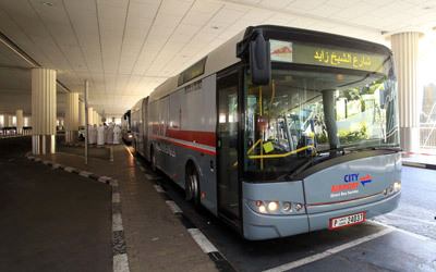 حافلة مجانية لنقل المسافرين من جبل علي والمحيصنة إلى مطار دبي