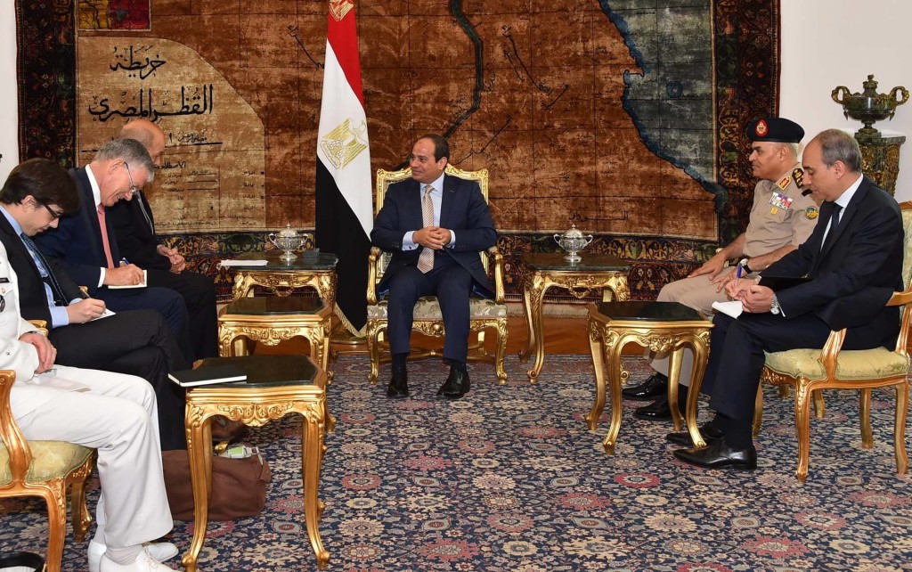 الرئيس السيسي يستقبل وزير الدفاع الفرنسي 2