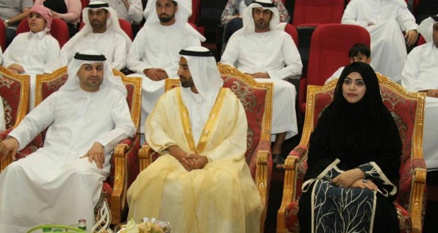 سمو الشيخ محمد بن سعود بن صقر القاسمي ولي عهد رأس الخيمة يكرم اوائل الطلبة